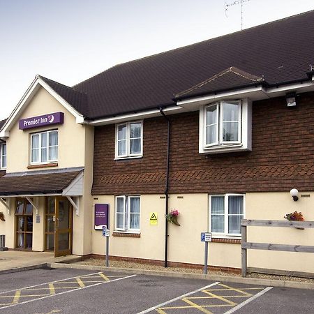 Premier Inn East Grinstead Eksteriør billede